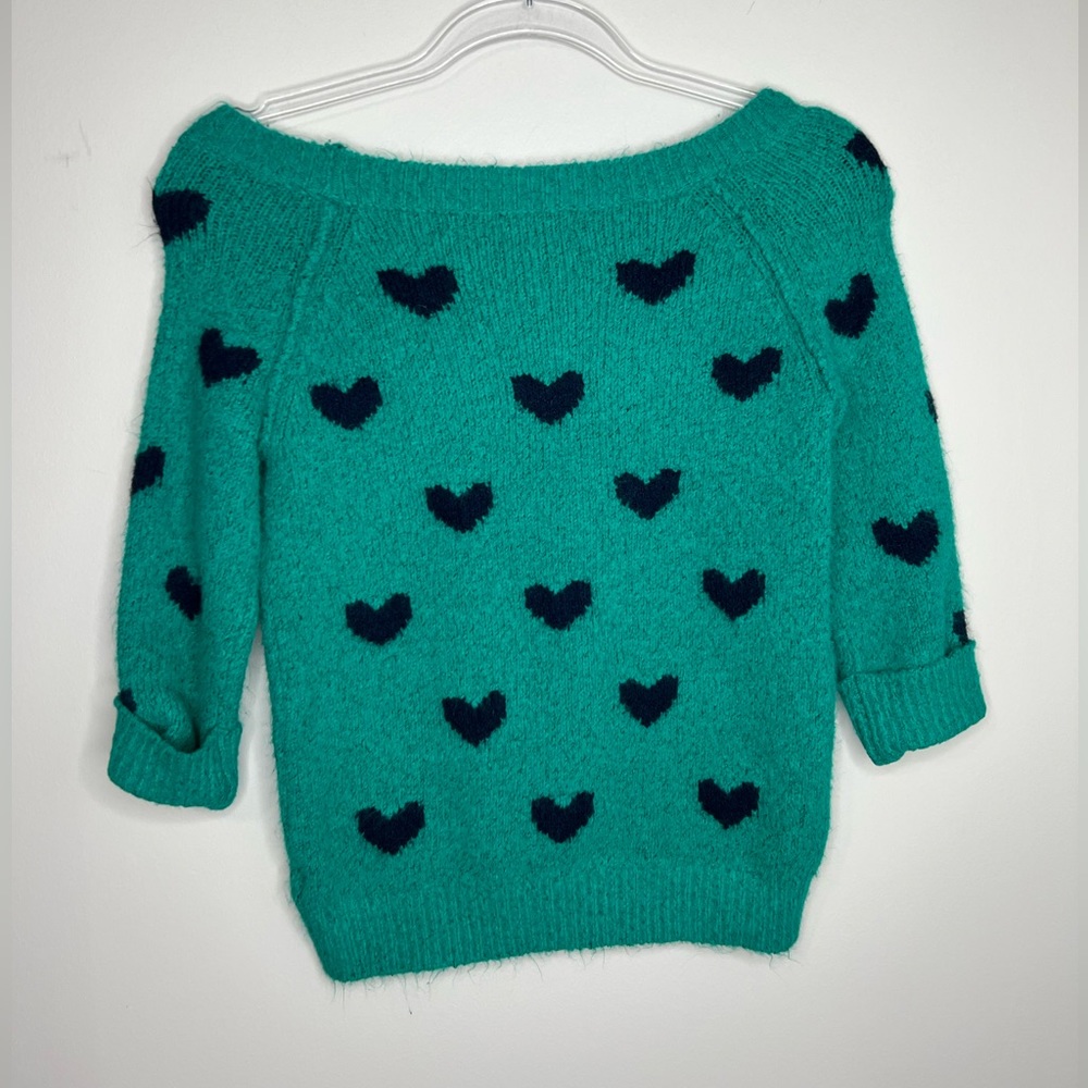 Arizona Jean company. Green with blue hearts sweater. 3/4 cuffed sleeve. Medium. - Picture 3 of 4